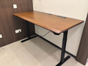 木藝生3cm高端實(shí)木電動(dòng)升降桌電腦桌臺式電競桌子辦公書(shū)桌可升降工作臺 隱藏插排-雙電機3cm實(shí)木胡桃色 160*70【免費送裝】 曬單實(shí)拍圖