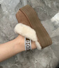 UGG秋季女士包頭厚底LOGO松緊帶休閑懶人毛毛鞋 1113474 CHE | 栗色 38 曬單實(shí)拍圖