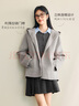 伊芙麗（eifini）【送圍巾】蔣欣代言真絲羊絨連帽拉鏈夾克式羊毛毛呢外套25冬裝 淺灰 預(yù)售 S 曬單實(shí)拍圖