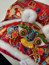 百歲虎頭斗篷純手工新生兒中國風(fēng)刺繡加厚抱被嬰兒披風(fēng)包被嬰兒包 紅色龍紋包被90*90 曬單實(shí)拍圖
