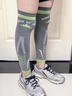 JIOESC腿套女跳繩跑步打球健身戶(hù)外騎行專(zhuān)業(yè)運動(dòng)壓力護膝長(cháng)筒襪套壓縮襪 灰色 1雙 均碼 【80-150斤】 曬單實(shí)拍圖