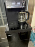 現代智能茶吧機家用辦公室內高端客廳用2025年新款下置水桶多功能立式飲水機體柜燒水壺 雙出水口+語(yǔ)音+遙控+彩屏雙顯+藍光壺-黑色 制熱型 曬單實(shí)拍圖