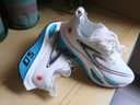 輕王赤兔赤兔9pro碳板跑鞋學(xué)生飛電5c減震運動(dòng)男鞋體考訓練防滑跑步鞋8 赤兔9pro競速白-超臨界科技爆米 39 曬單實(shí)拍圖