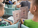 迪士尼（DISNEY）男童短袖T恤透氣排汗六一兒童節卡通半袖上衣25夏DB321BE02灰150 曬單實(shí)拍圖
