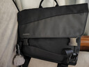 tomtoc幾何郵差包男士斜挎包大容量時(shí)尚休閑騎行單肩包學(xué)生背包T27 隕墨黑 6.5L 曬單實(shí)拍圖