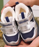 基諾浦（ginoble）25冬新兒童學(xué)步鞋1-5歲加厚保暖男女寶寶鞋子GW1815 銀色_燕尾藍 25.5 160mm 適合腳長(cháng)156-165mm 曬單實(shí)拍圖