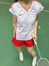 川崎（KAWASAKI）羽毛球服套裝男女款短袖T恤短褲短裙透氣快干專(zhuān)業(yè)團隊運動(dòng)服飛天 【套裝】女款-朱砂紅 L 曬單實(shí)拍圖