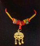 中國黃金（CHINA GOLD）黃金平安鎖項鏈足金吊墜女士金鎖長命鎖情人節(jié)禮物送女友嬰兒寶寶 款3】平安鎖吊墜 約0.8g【紅繩】 曬單實拍圖