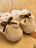 細細條（XIXITIAO）時(shí)尚甜美可愛(ài)蝴蝶結毛絨月子鞋女冬季學(xué)生防滑居家棉拖鞋 米白色 36-37 （適合35-36的腳 曬單實(shí)拍圖