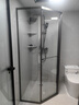 東鵬（DONGPENG）淋浴房鉆石型移門(mén)浴室隔斷衛生間淋浴隔斷家用洗澡間干濕分離玻璃 升級全包框槍灰900*1000 標高2000，含石基2050mm 曬單實(shí)拍圖