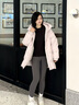 波司登（BOSIDENG）25新款羽絨服商場(chǎng)熱賣(mài)同款女短款連帽騏驥紅合身外套新年紅本命年 紫藤粉1863 XS 155/80A 體重約100斤以?xún)?曬單實(shí)拍圖
