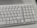 羅技（Logitech）K251藍牙鍵盤(pán) 無(wú)線(xiàn)鍵盤(pán) 辦公鍵盤(pán)筆記本電腦手機Mac平板ipad鍵盤(pán) 數字鍵盤(pán)99鍵 緊湊型設計 帶支架 珍珠白 曬單實(shí)拍圖