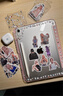 奧思妙適用ipad保護殼2025新款11代10/9保護套ipadair7/6/5平板pro帶筆槽4蘋(píng)果防彎6摔10.2寸8輕薄3十y折 面蓋可吸附【Y+3折-粉色】 2025款ipad第11代【A16 曬單實(shí)拍圖