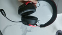 iKF V11 Pro7.1四模無線游戲耳機(jī)頭戴式7.1環(huán)繞音效藍(lán)牙有線電競專用三角洲FPS無畏契約辨位 黑紅色 曬單實(shí)拍圖