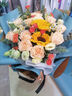 艾斯維娜鮮花速遞向日葵混搭花束生日禮物全國同城配送 向日葵香檳韓式花束 曬單實(shí)拍圖