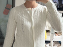 優(yōu)衣庫女裝紐花圓領(lǐng)針織開(kāi)衫/毛衣外套空調衫通勤秋冬新款481477 01 乳白色 M 曬單實(shí)拍圖