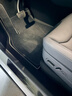 特斯拉（Tesla）官方 Model Y專(zhuān)車(chē)專(zhuān)用原廠(chǎng)定制 配件防護套餐套裝 全包圍腳墊6件套（含前/后備箱墊+防護墊+收納盒） 曬單實(shí)拍圖