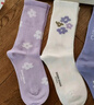 松山棉店襪子女中筒襪抗菌日系可愛(ài)卡通印花長(cháng)筒襪女 字母花朵-白色+淺紫+深紫 3雙 均碼 （女35-40碼) 曬單實(shí)拍圖