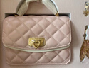 CHARLES&KEITH七夕限定禮盒鏈條包掛菱格小方包CK17-50701608-A Cotton Candy Pink棉花糖粉 S 曬單實(shí)拍圖