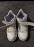 特步童鞋兒童板鞋女童小童革面皇冠裝飾防滑耐磨緩震高幫魔術(shù)貼板鞋 特步白/復古粉 29 曬單實(shí)拍圖