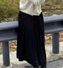 UR2025冬季新款女裝簡(jiǎn)約休閑純色超寬松高腰A字半裙UWB550004 黑色 S (XS-S) 曬單實(shí)拍圖