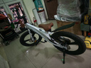 鳳凰兒童自行車(chē)男女小孩初學(xué)腳踏車(chē)鎂合金輔助輪自行車(chē) 法拉利山地車(chē) 一體輪冰川藍雙碟剎+車(chē)燈 18寸【適合115-150cm】 曬單實(shí)拍圖