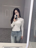 槿城設計感半拉鏈正肩長(cháng)袖t恤女春秋辣妹緊身內搭打底衫高腰短款上衣 白色6355 M 曬單實(shí)拍圖