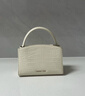 CHARLES&KEITH鱷魚(yú)紋凱莉包手提斜挎婚包包女包生日禮物CK2-50270880-1 Ivory象牙色 S 曬單實(shí)拍圖