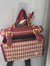 香微千鳥(niǎo)格斜挎包包女包紅色劍橋包時(shí)尚伴娘送訂婚結婚包新娘新婚禮物 紅色【禮袋禮盒裝+絲巾】 【新娘結婚包，喜慶婚慶禮物】 曬單實(shí)拍圖