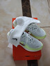 耐克女子透氣專(zhuān)業(yè)跑步鞋冬季公路緩震NIKE REVOLUTION 8 HJ8485 100白/金屬銀/微黃綠/熒光黃 39 曬單實(shí)拍圖