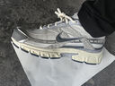 耐克男子透氣運動(dòng)鞋冬季復古跑鞋風(fēng)緩震NIKE INITIATOR HQ1179 001金屬銀/狼灰/淺鐵礦石灰 41 曬單實(shí)拍圖