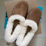 UGG秋季女士舒適茸茸毛鞋領(lǐng)厚底圓頭休閑懶人毛毛鞋 1166733 CHE | 栗色 38 鞋款偏小，建議拍大一碼 曬單實(shí)拍圖