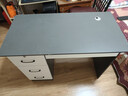 電腦桌臺式機帶抽屜書(shū)桌家用寫(xiě)字臺簡(jiǎn)約現代辦公桌臥室輕奢桌子 【三抽款】高級灰100CM 曬單實(shí)拍圖