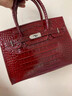 絲芙倫頭層牛皮鱷魚(yú)紋斜挎手提包女高級感2026秋冬新款真皮女神節鉑金包 安哥拉紅-頭層牛皮 配真皮肩帶 曬單實(shí)拍圖