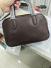 裘真【明星推薦】寬寬包植鞣牛皮休閑斜挎包手提保齡球包女 咖啡色 預售11天 曬單實(shí)拍圖