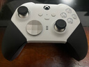 微軟（Microsoft）Xbox無(wú)線游戲手柄 Elite 2精英2代二代 白色青春版 無(wú)線控制器 藍(lán)牙 PC/平板/手機(jī) Steam 明末 曬單實(shí)拍圖