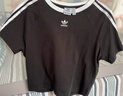 三葉草（Adidas）阿迪達(dá)斯ADIDAS 三葉草女子運(yùn)動(dòng)休閑短款短袖T恤 JC8703  M  曬單實(shí)拍圖