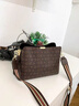 OMTO輕奢品牌女士包包女包印花水桶包新款斜挎包高級感通勤單肩媽媽包 咖啡色 曬單實(shí)拍圖
