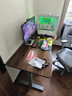 京東京造電動(dòng)升降電腦桌電競桌 書(shū)桌 桌子學(xué)習桌  雙電機1.4m胡桃木色 曬單實(shí)拍圖