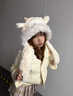可愛(ài)毛絨帽女冬季防寒保暖帽子圍巾手套一體加厚護耳新年禮物女 兩件套-定制款-大帽檐能蓋住額頭 米白色 曬單實(shí)拍圖