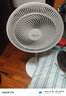 美的（Midea）電風(fēng)扇 家用七葉立式落地扇宿舍臥室輕音節能搖頭桌面小風(fēng)扇大風(fēng)力空氣循環(huán)風(fēng)扇 SAF30AC  曬單實(shí)拍圖