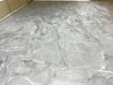 圣古仿瓷磚地板貼自粘仿大理石pvc地貼加厚款地板革家用水泥地直接鋪 摩登灰 10平方【60*60】共28片 曬單實(shí)拍圖