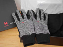馬田專(zhuān)業(yè)攝影手套防滑防水露指觸屏防風(fēng)防寒保暖適用佳能尼康單反索尼富士微單無(wú)人機拍照專(zhuān)用戶(hù)外男女 灰色柔軟北極絨款（總第八代） L（大碼） 曬單實(shí)拍圖