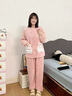 莫代爾睡衣女款冬季珊瑚絨2025新款加絨加厚法蘭絨冬天妙趣家居服秋冬款 YS:5330粉色英文兔 XL 【睡衣與平常衣服尺碼不同】 曬單實(shí)拍圖