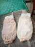 名矜新品加寬長(cháng)款羽絨服袖套女冬季花邊蕾絲臟套袖辦公室學(xué)生污護袖頭 米白色+卡其色（2雙裝） 曬單實(shí)拍圖