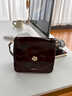 CinvaiKrose包包女包輕奢復古單肩包女式2026新款高級感郵差包女斜挎包 焦糖色 曬單實(shí)拍圖