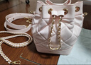 CHARLES&KEITH絎縫菱格鏈條水桶包雙肩包包女包女友生日禮物CK2-10701506 Light Pink淺粉色 M 曬單實(shí)拍圖