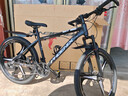 鳳凰山地自行車(chē)成人男女青少年油壓碟剎越野減震鋁合金車(chē)架山地車(chē)單車(chē) 油碟/耀夜黑/全軸承/三刀輪 26英寸（適合身高160-180） 27速藍圖定位變速【鋁合金車(chē)架】 曬單實(shí)拍圖
