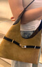 CHARLES&KEITH25秋新品腰帶式復古簡(jiǎn)約絨面腋下包CK2-40271621-1 Sahara Sand沙色 M 曬單實(shí)拍圖