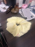 韓國溫柔大號奶油泡芙大腸發(fā)圈高級感慵懶風(fēng)扎馬尾頭繩皮筋發(fā)飾女 黃色1個(gè)【奶油泡芙】 曬單實(shí)拍圖